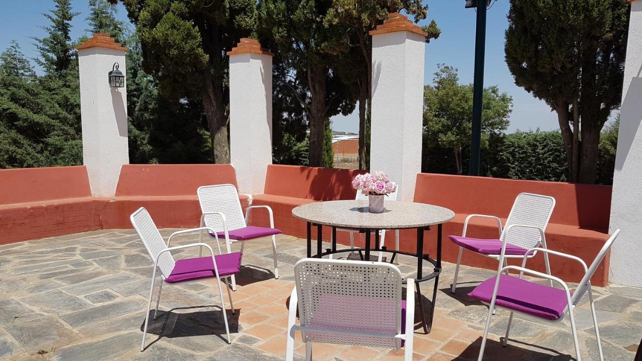 El Mirador Del Abuelo Guest House Cabeza del Buey Bagian luar foto